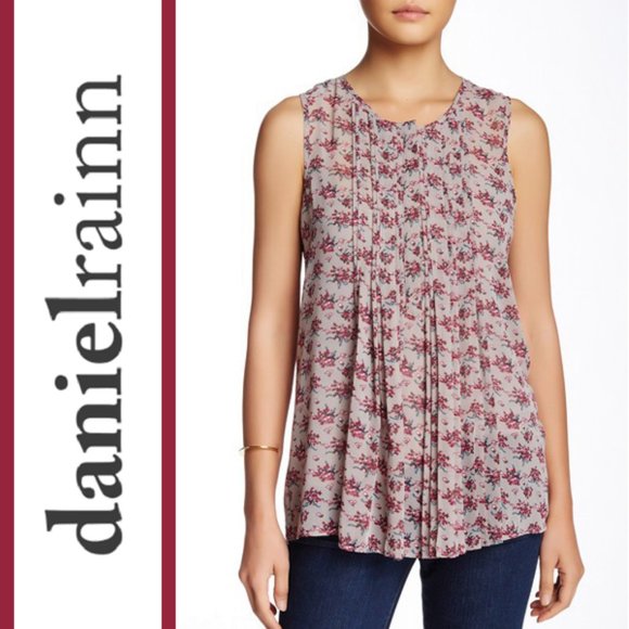 Daniel Rainn Tops - Daniel Rainn | Pleated Front Floral Blouse Top